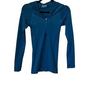 Athleta Womens XS Teal Blue Jacquard Mandala Quarter Zip Hooded Top Thumbholes